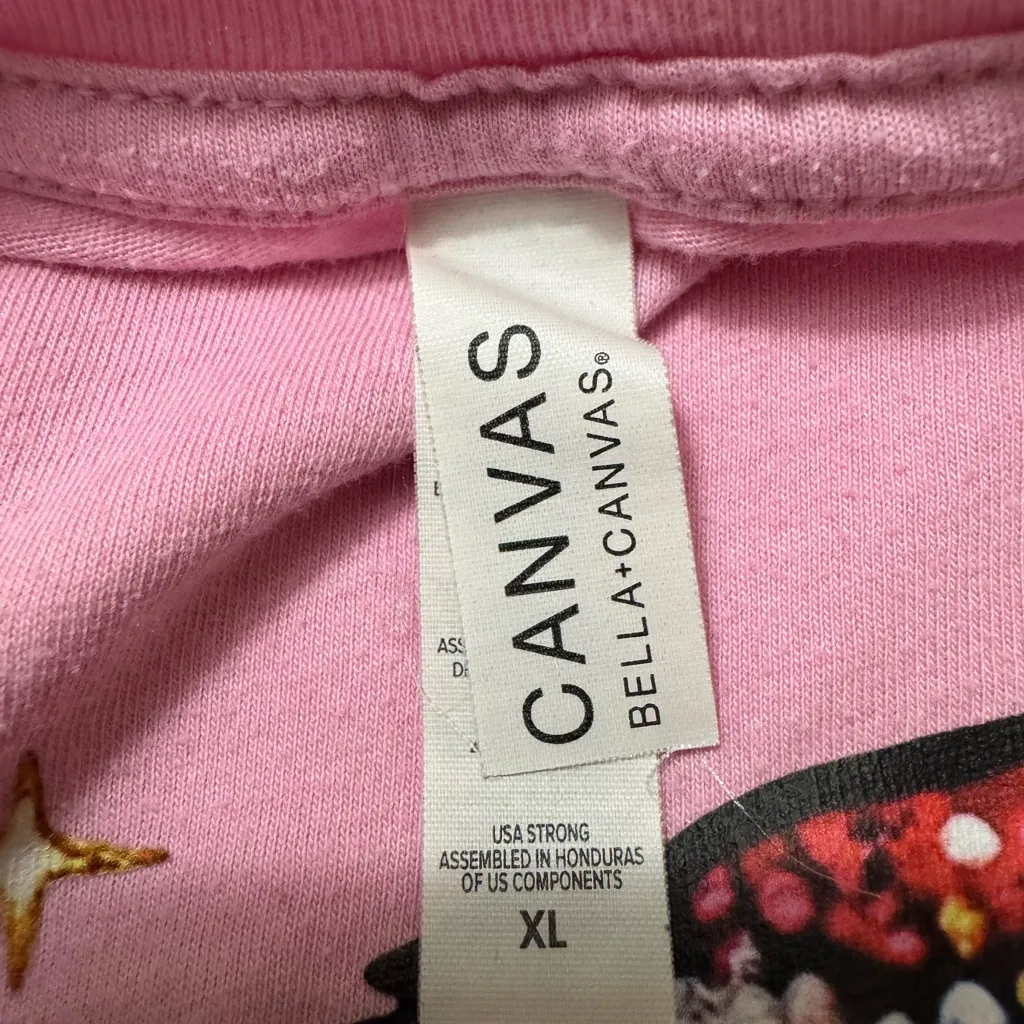 Bella Canvas Santa‘s favorite hot mess, graphic tee - Image 3