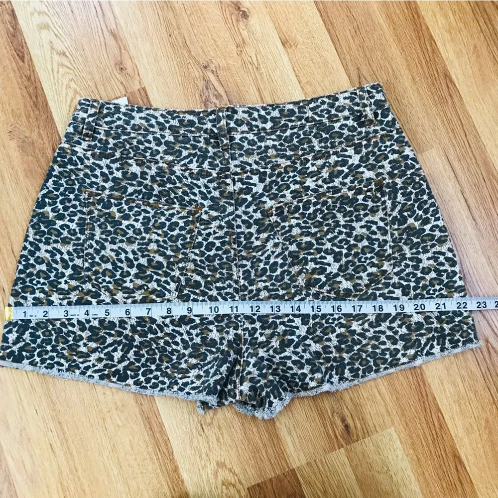 CHELSEA & VIOLET Leopard Print Daisy Duke Frayed Cutoff Shorts Size 30 New‎ - Image 12