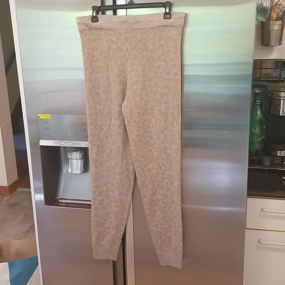 đź’•HEARTLOOMđź’• Iris Joggers Slim Fit Fawn Jacquard Leopard Inspired Stitch M NWT - Image 6