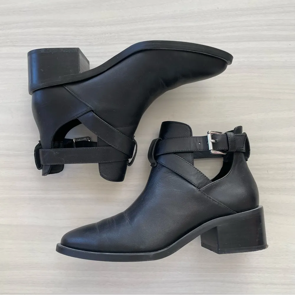& Other Stories Black Buckle Leather Ankle Booties - Image 8