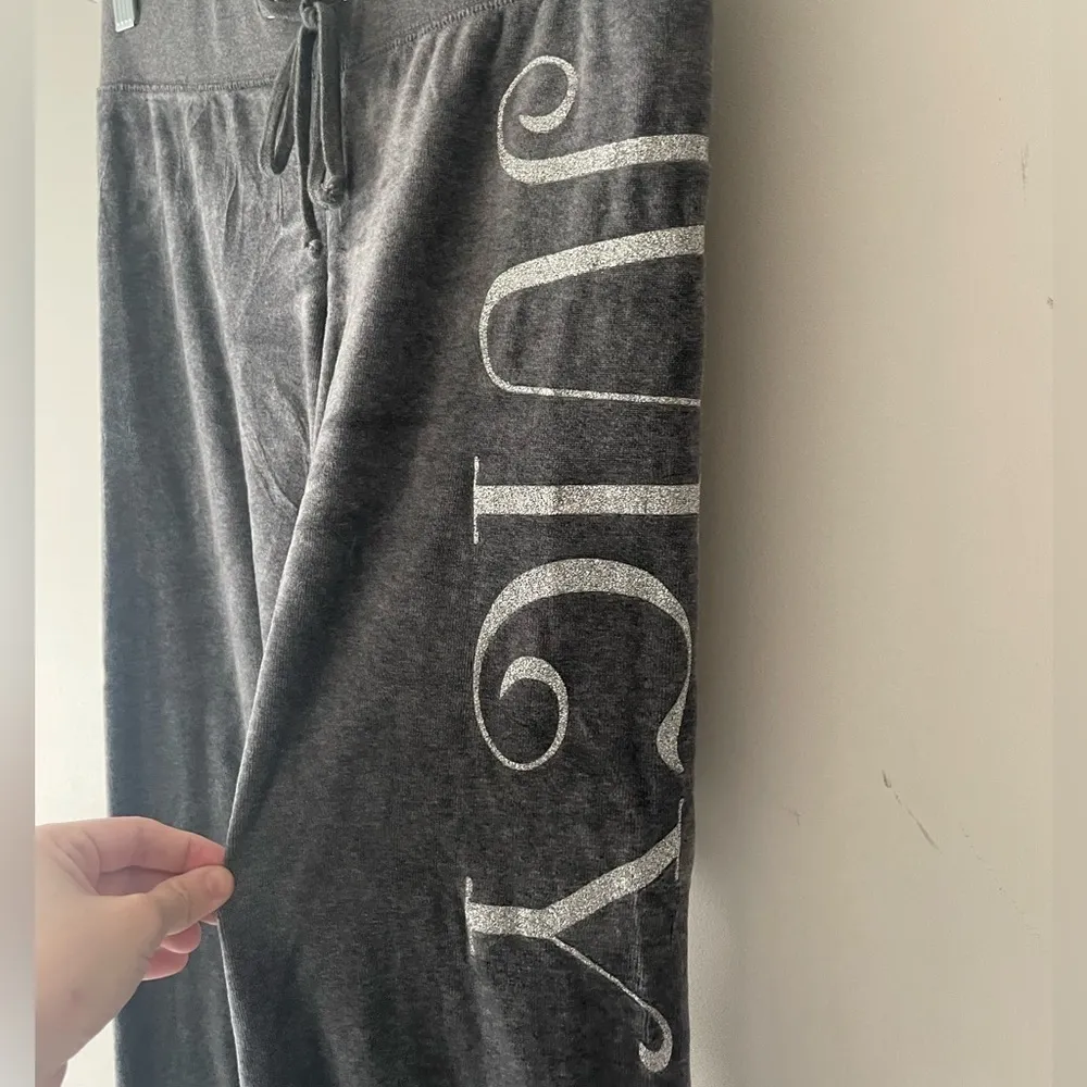 Juicy Couture “Juicy” Y2K Charcoal Gray Velvet Pants - Image 3