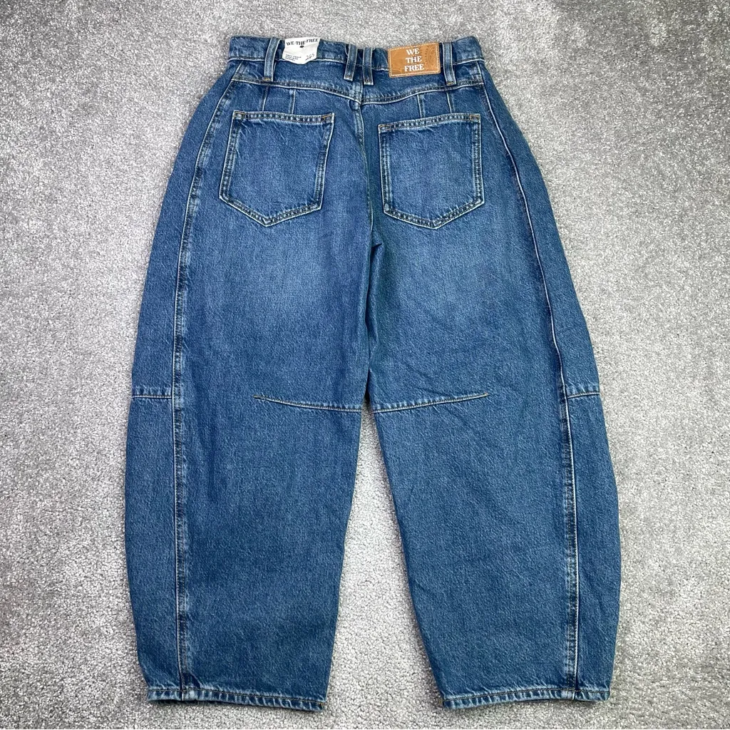 We The Free Crvy Venus Jeans Women’s 26 Short Blue Barrel Mid-Rise Button Fly - Image 5