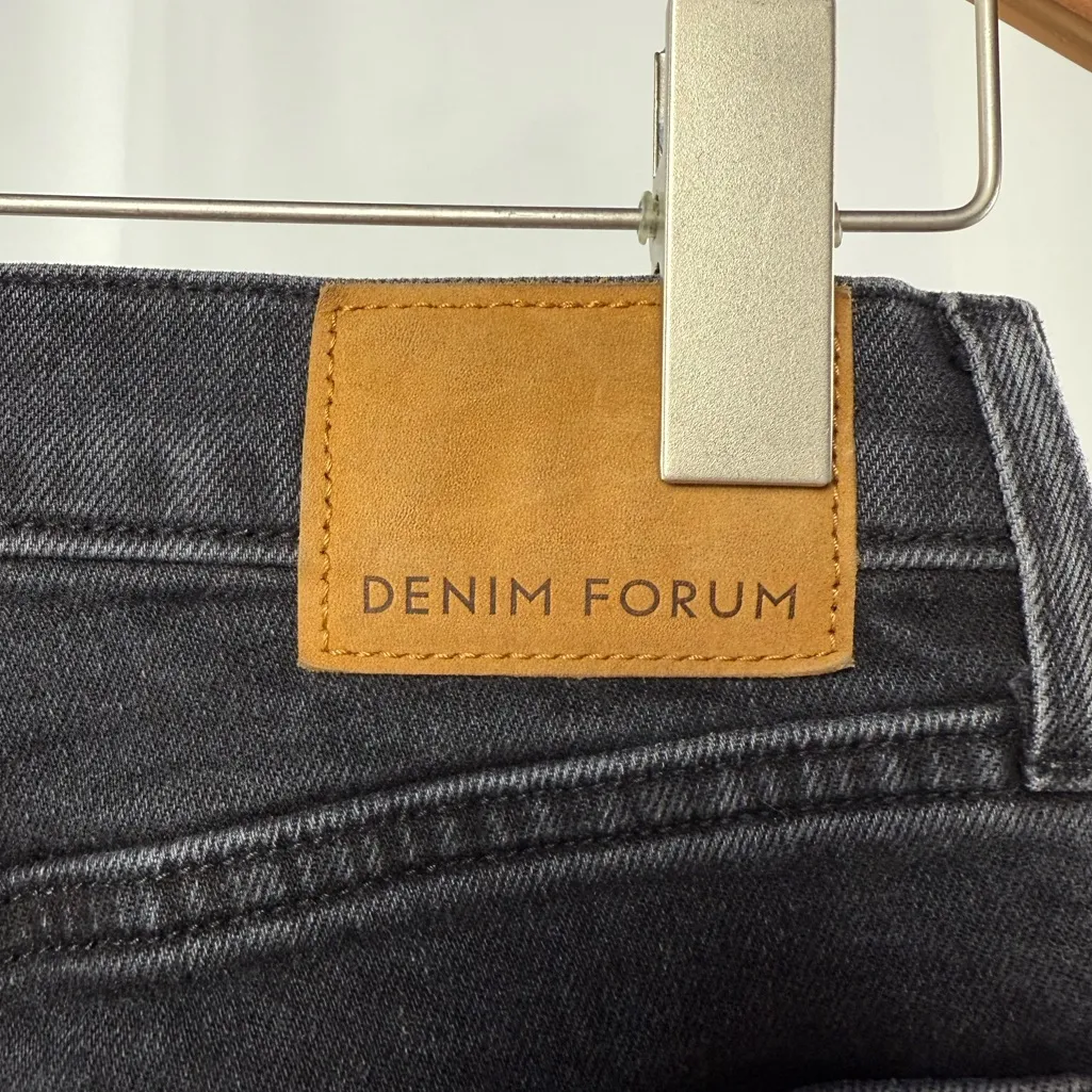 Denim Forum The Arlo High Rise Straight Jean in Black Size 26 x 26 L‎ - Image 9