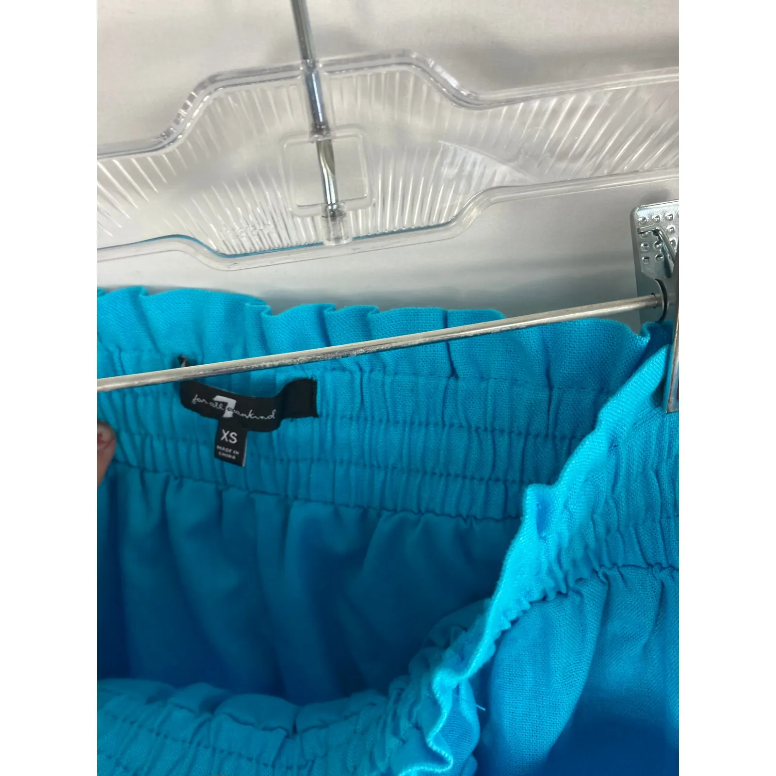 7 for All Mankind Linen Blend Blue Shorts and Button Up Crop top Set XS - Image 4