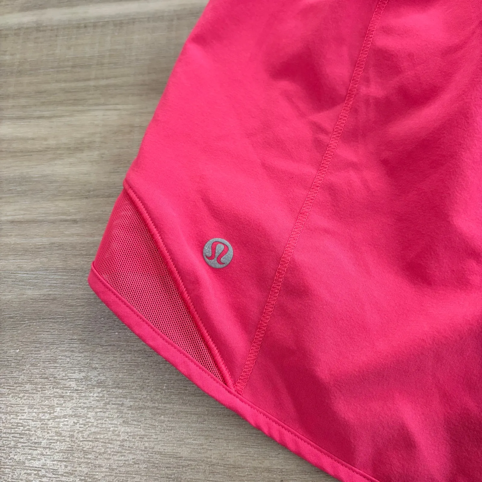 Lululemon Hotty Hot High-Rise Lined Short 4" Lip Gloss Pink Women Size 10 - Image 4