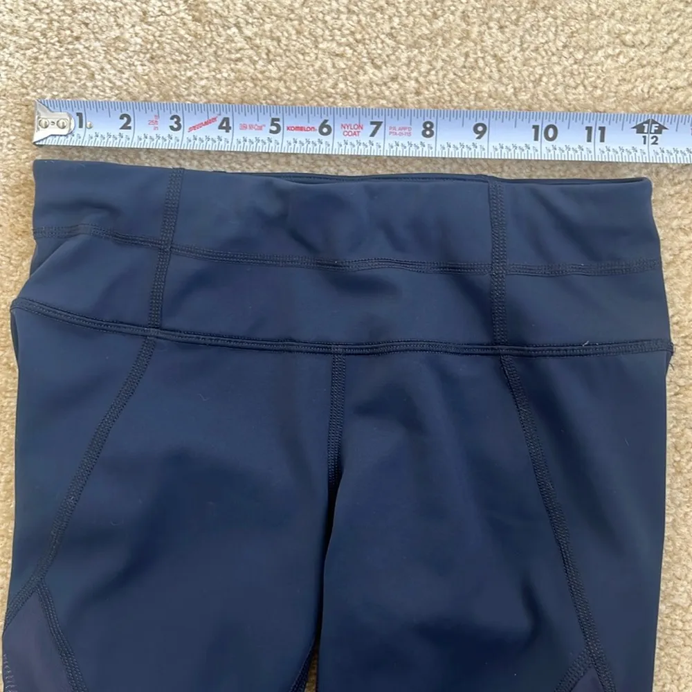 Like New Athleta Aura Sonar Capri Cropped Mesh Leggings Navy Blue XS Petite XSP - Image 10