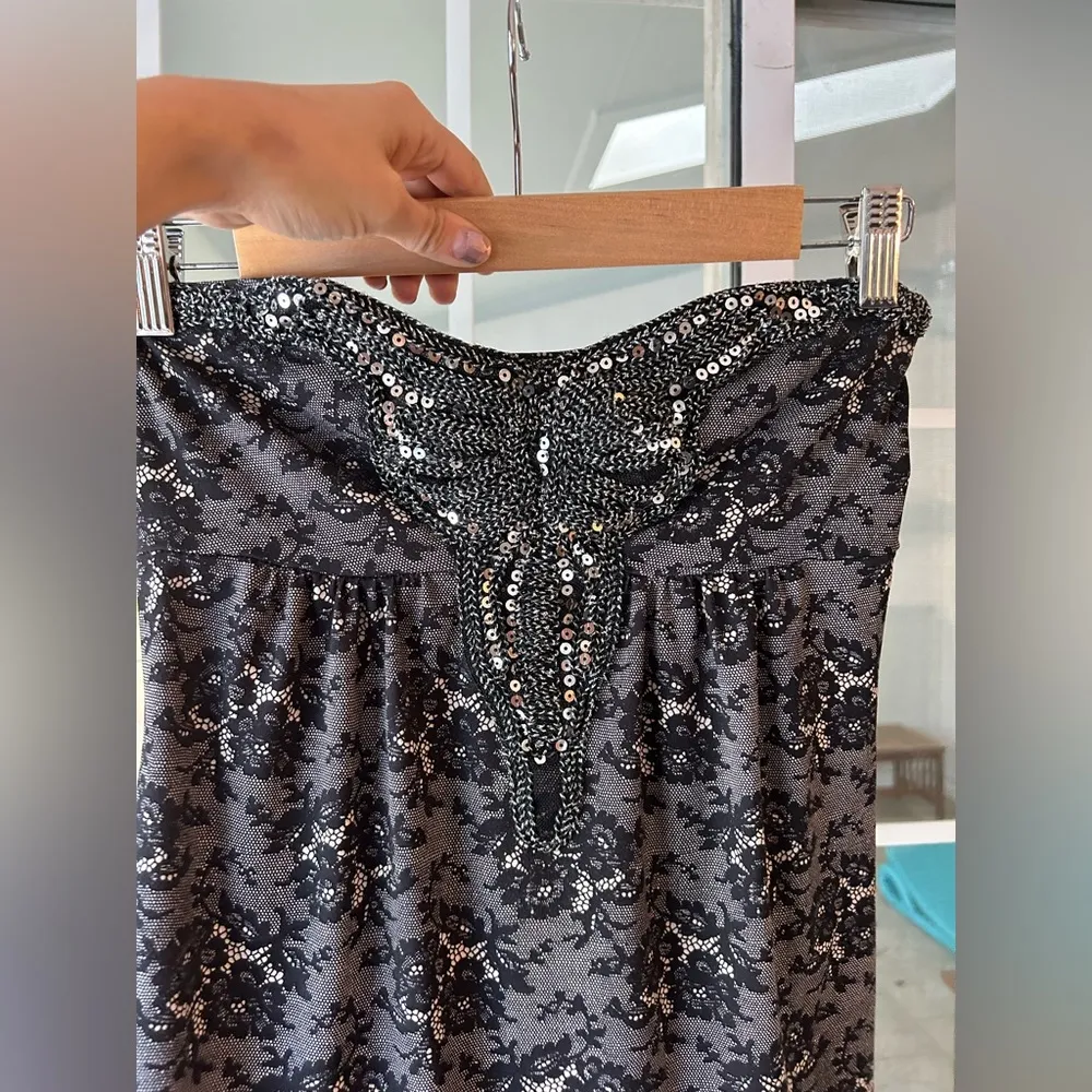 California concepts grey lace flower print sequin embellished tube top - Image 4