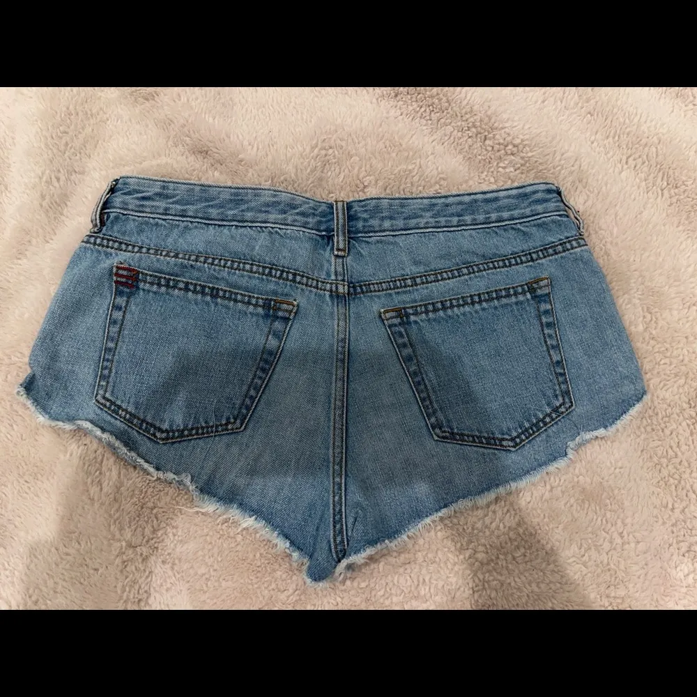 Urban Outfitters BDG Jean Shorts - Image 3