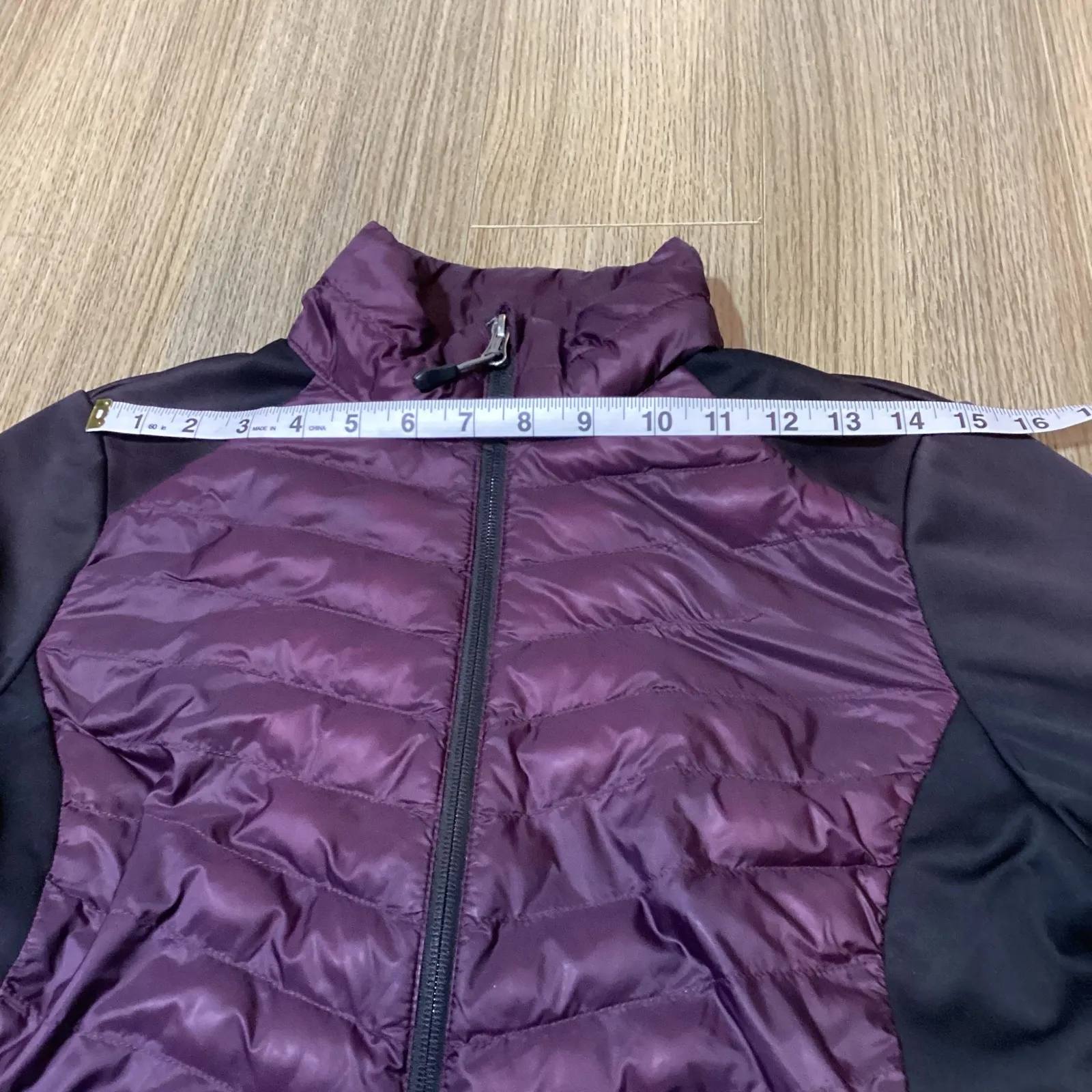 Puffer Jacket Plum Purple Black Full Zip Lightweight Athletic Coat Pre Owned‎ - Image 5