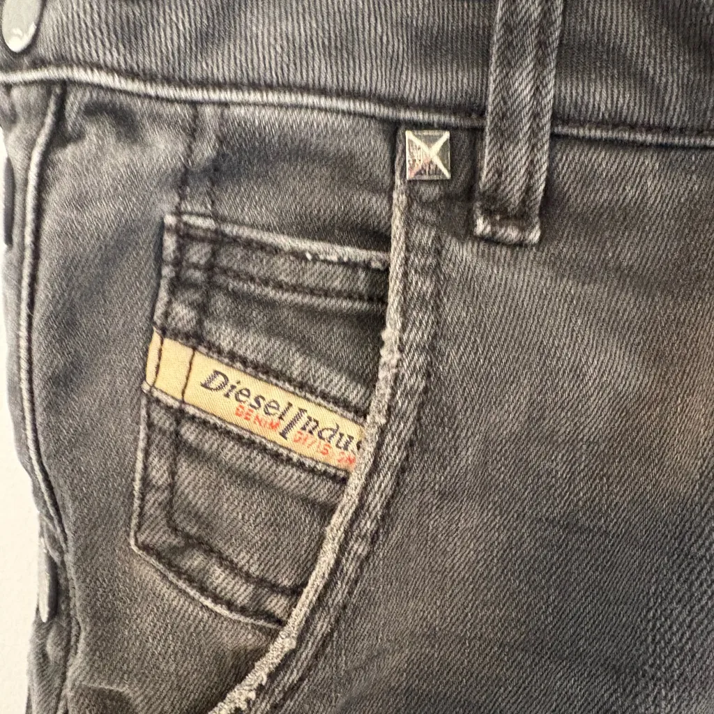 Diesel Men's Dark Gray Jeans - Image 2