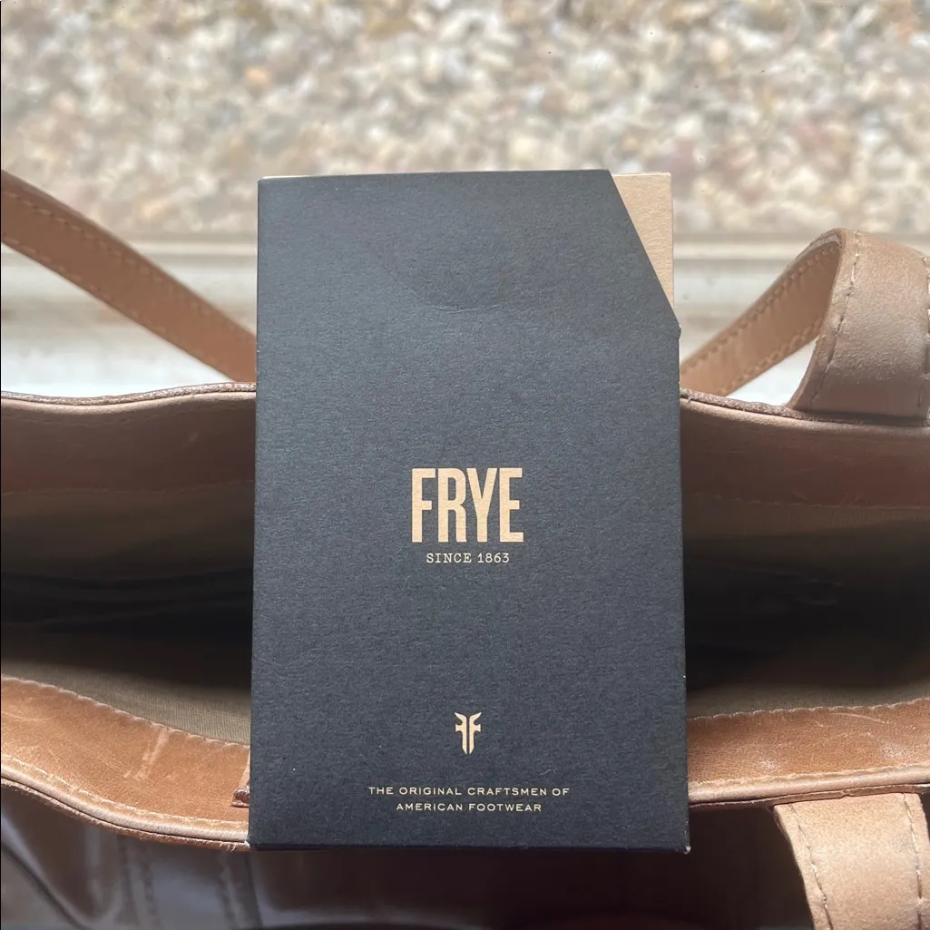 Authentic Frye Tan Leather Tote Bag Excellent Condition - Image 6