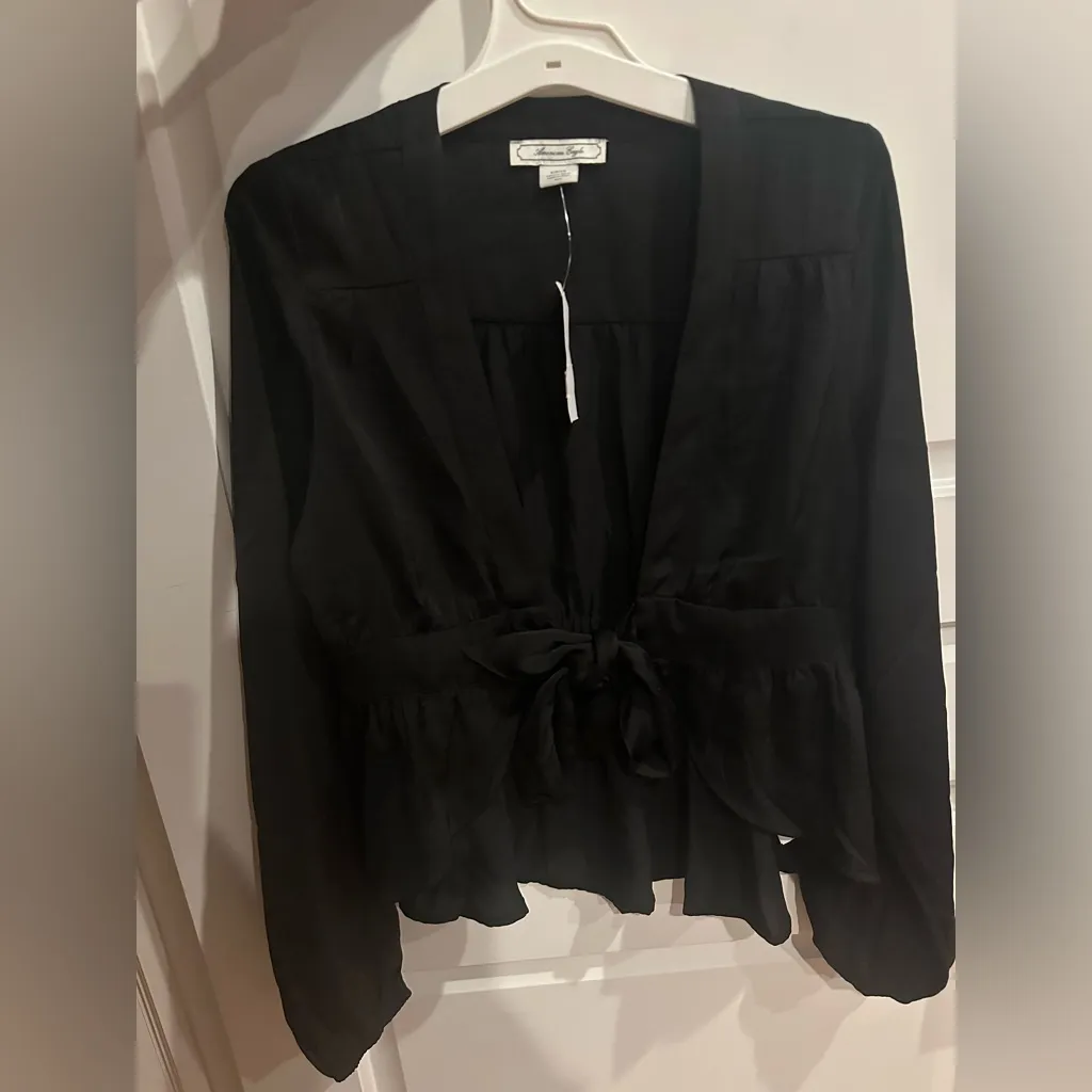 American Eagle Outfitters Black Blouse - Image 4