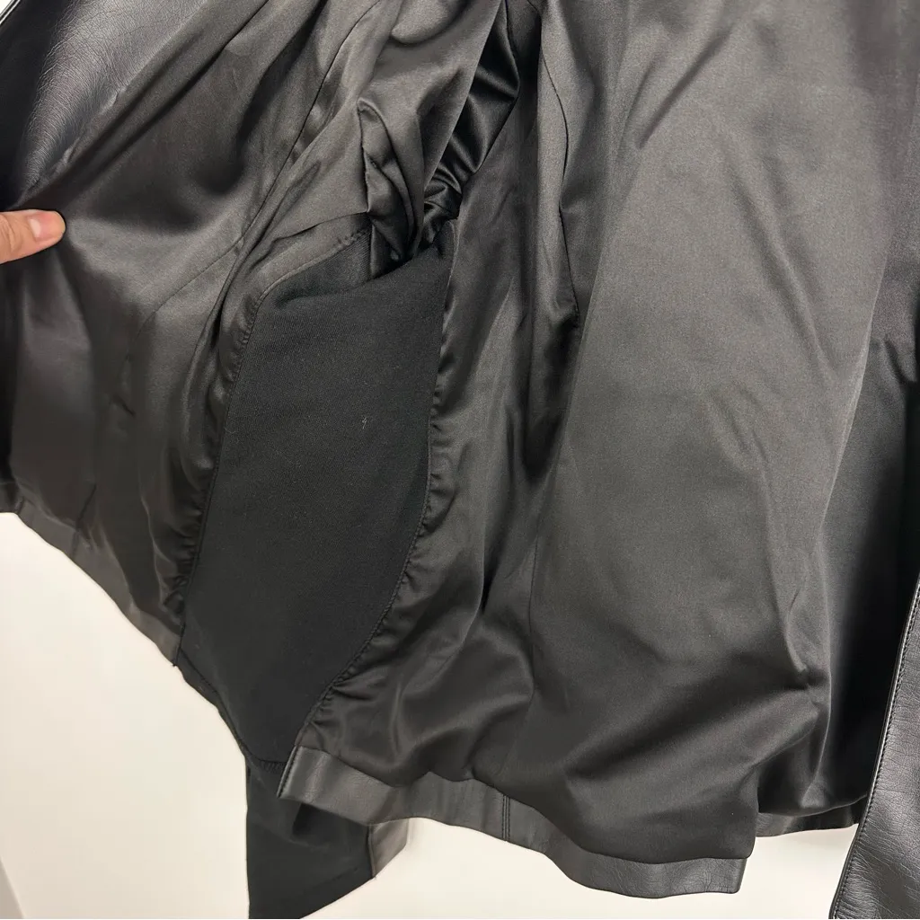 TORRID Women's Sleek Black Faux Leather Jacket Size 2X - Image 4