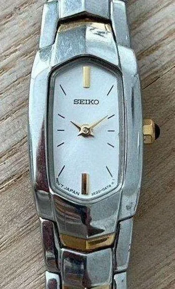 Seiko Vintage Ladies Watch Two-Tone Bracelet Stainless Hexagonal Dial Gold Hands - Image 1