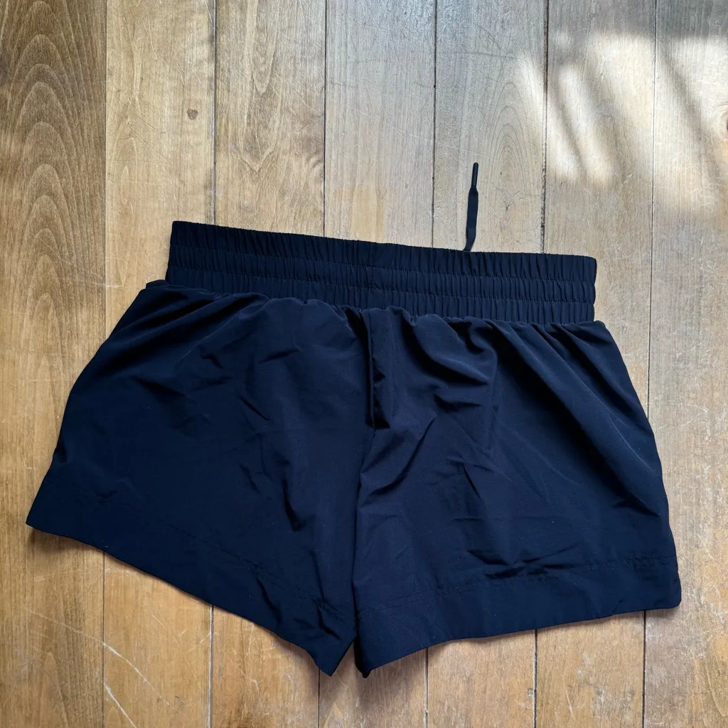 Women's All in Motion Black athletic High Waisted Shorts Medium - Image 4