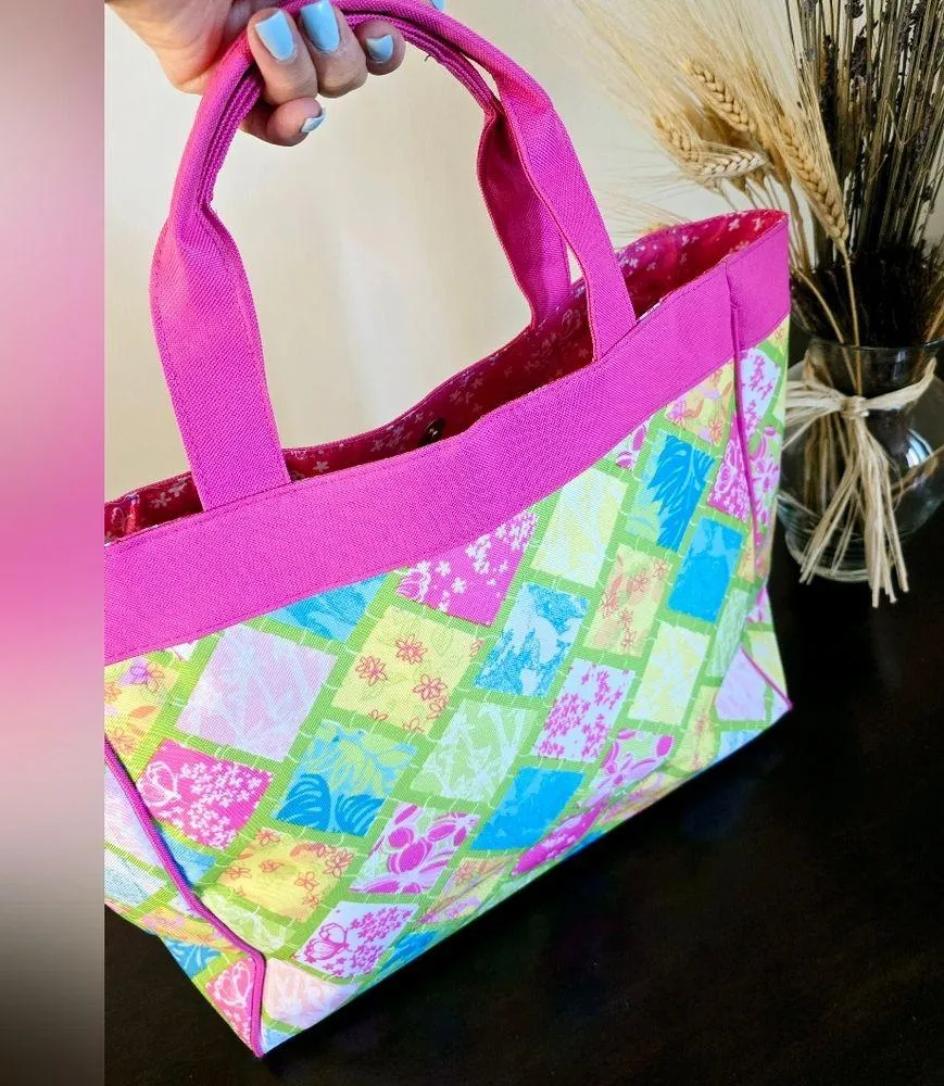 Lilly Pulitzer Summer Tote Bag - Image 5