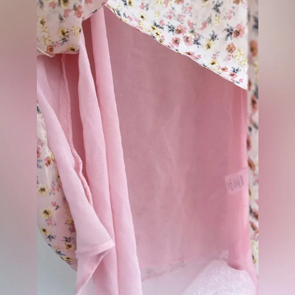 Women's floral sleeveless pink V neck barbie core romantic blouse casual size L. Size L - Image 4