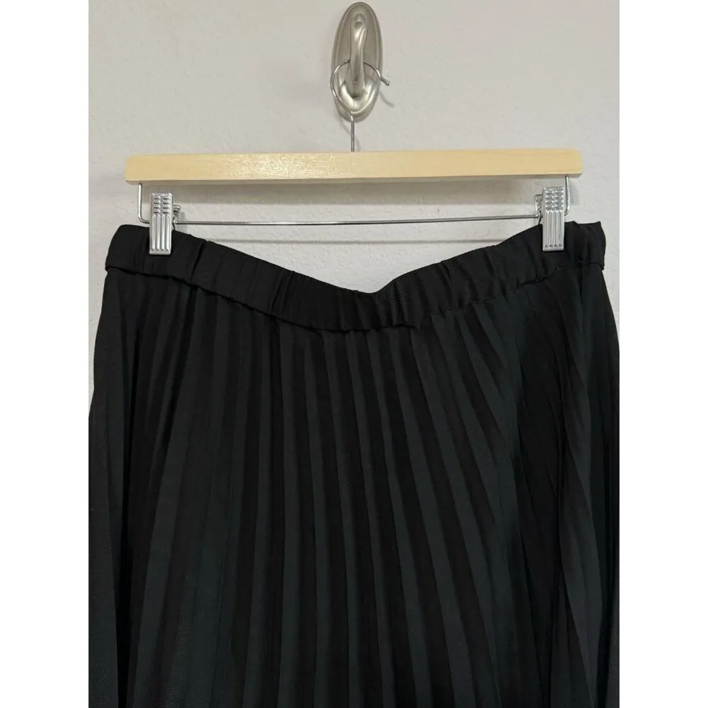 T Tahari Women’s Black Pleated Button Accent Accordion Skirt Lightweight Size‎ L - Image 5