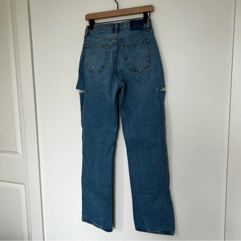 NWT Abercrombie & Fitch Curve Love Low Rise 90s
Baggy Jean in Medium Destroy - Image 6