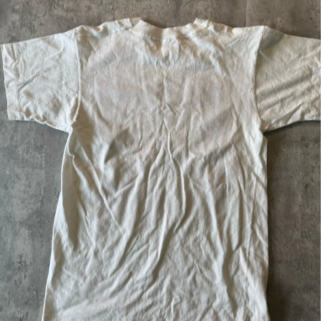 Fruit of the Loom White Vintage Alaska t shirt women’s M - Image 5