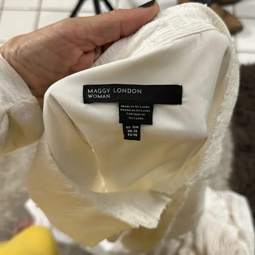 Maggy London Women's white Plus Size Maxi Full Skirt Shirt Dress size 16W NWT - Image 8