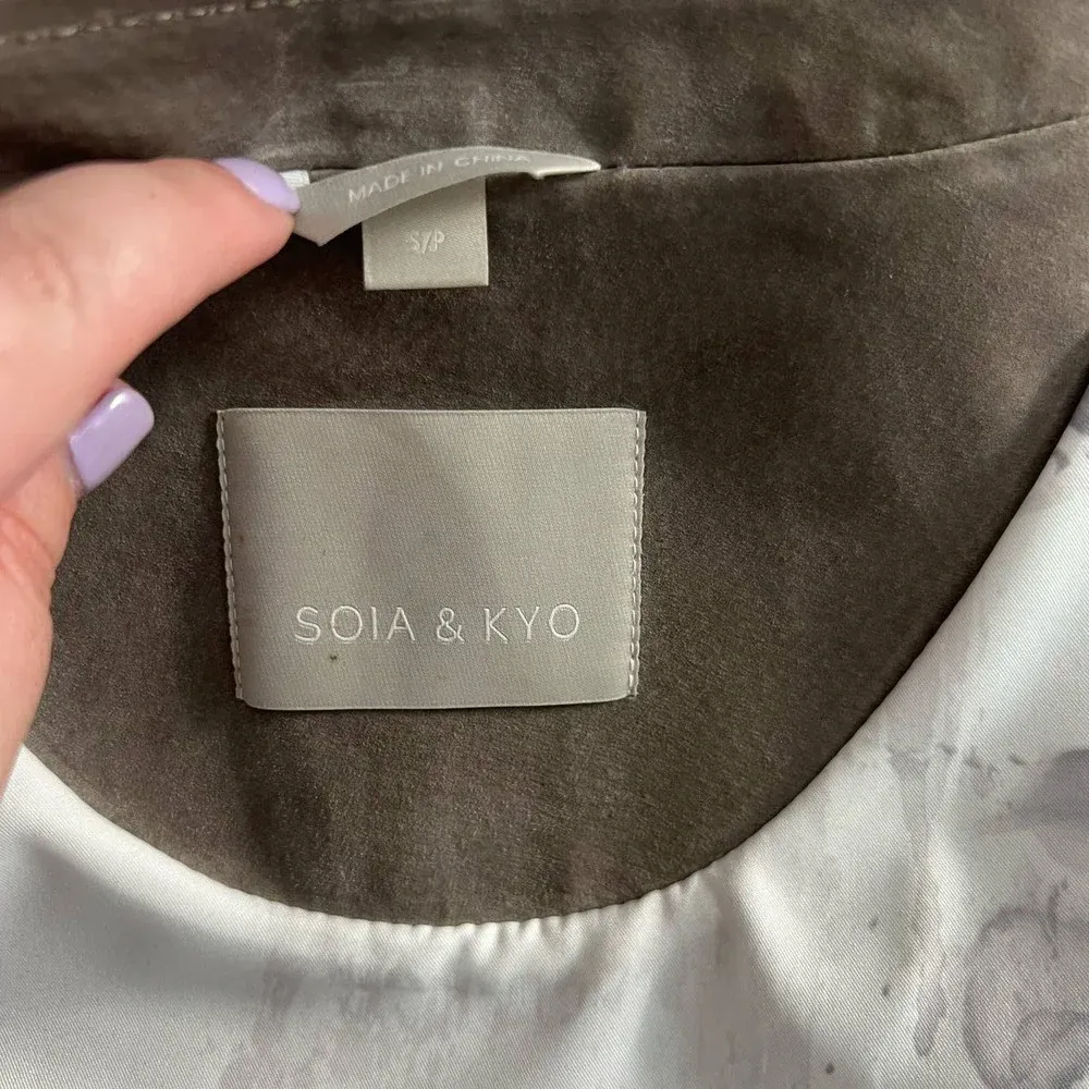Soia + Kyo Collarless Zip Front‎ Suede Jacket Tan Brown Size US Small - Image 11