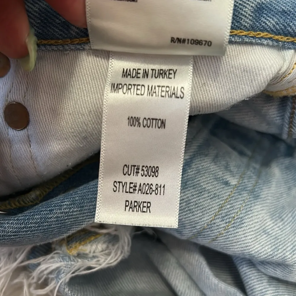 Agolde Parker Shorts Distressed - Image 8