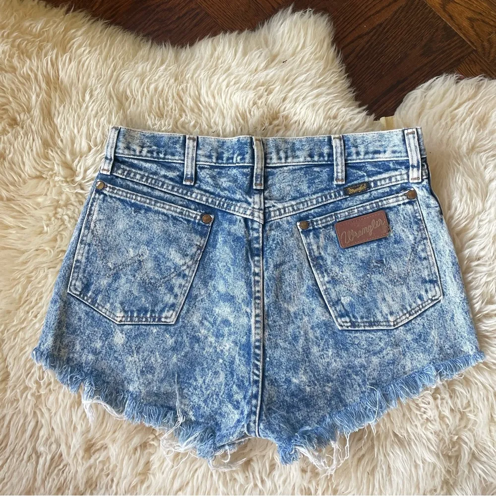Vintage 80s 90s acid washed distressed cut off denim shorts size 27 - Image 3
