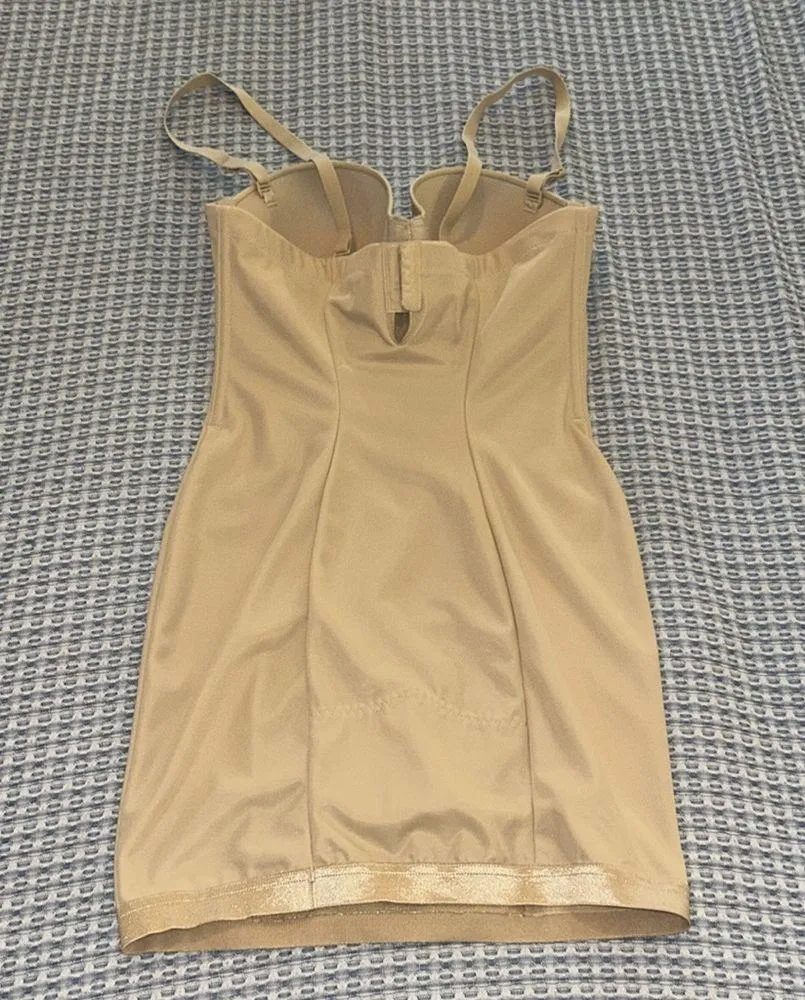 Maidenform Ultra-Firm Control Convertible Shapewear Slip with Underwire Support - Image 6