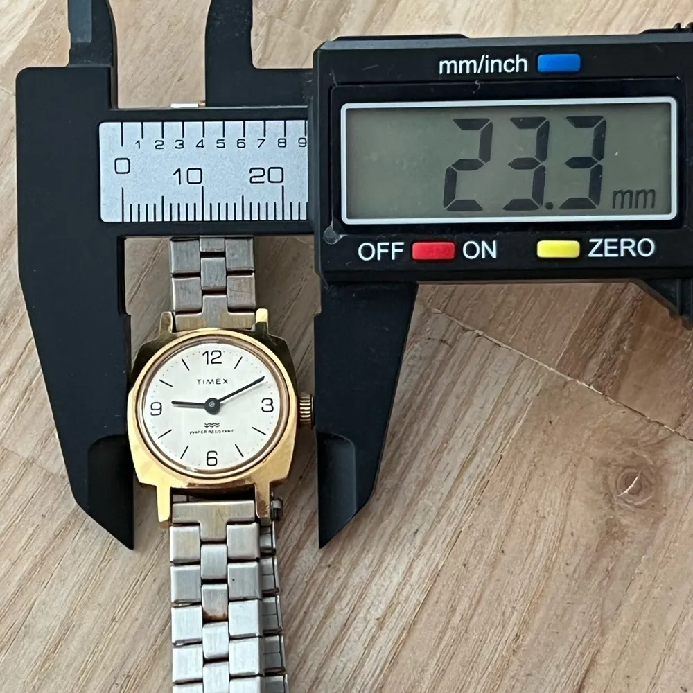 Timex Vintage Mechanical Winding Ladies Watch Gold Case Stainless Dial Bracelet - Image 9