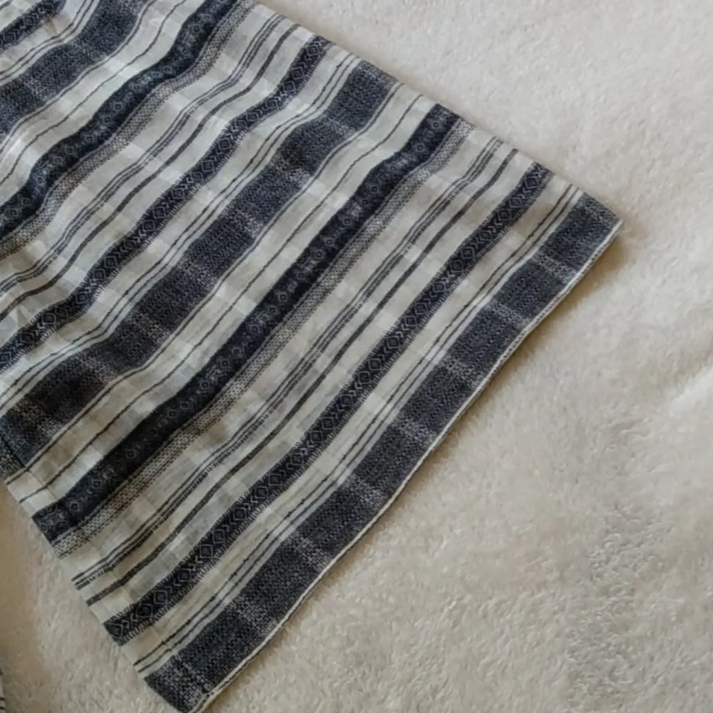 Chelsea & Violet Navy White Boho Bell Sleeve Top - Image 5