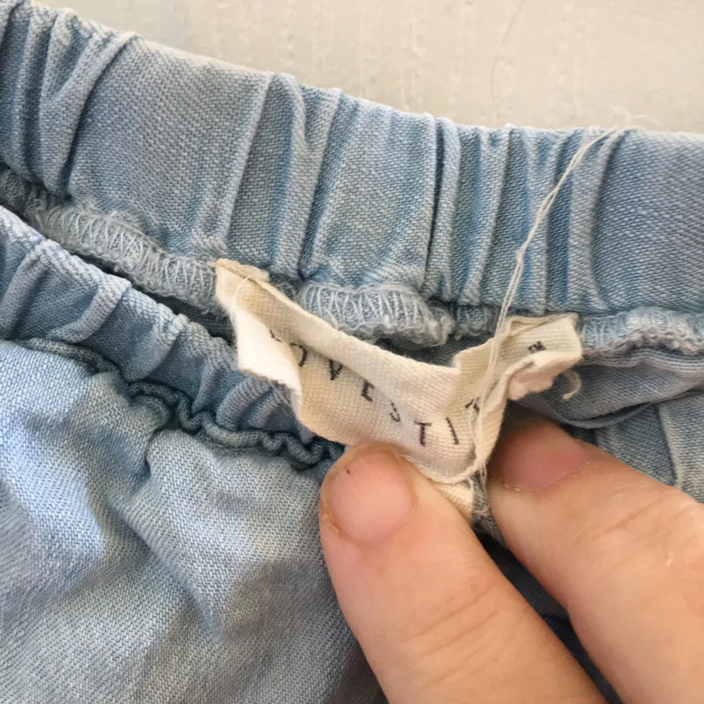 FINAL MARKDOWN Junior love stitch mini skirt small Size undefined - Image 3