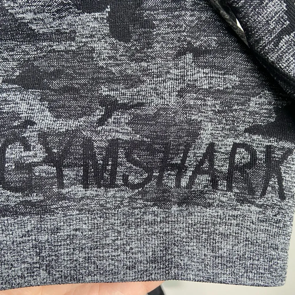 Gymshark Black and Gray Camo Seamless Long Sleeve Crop Top - Image 7