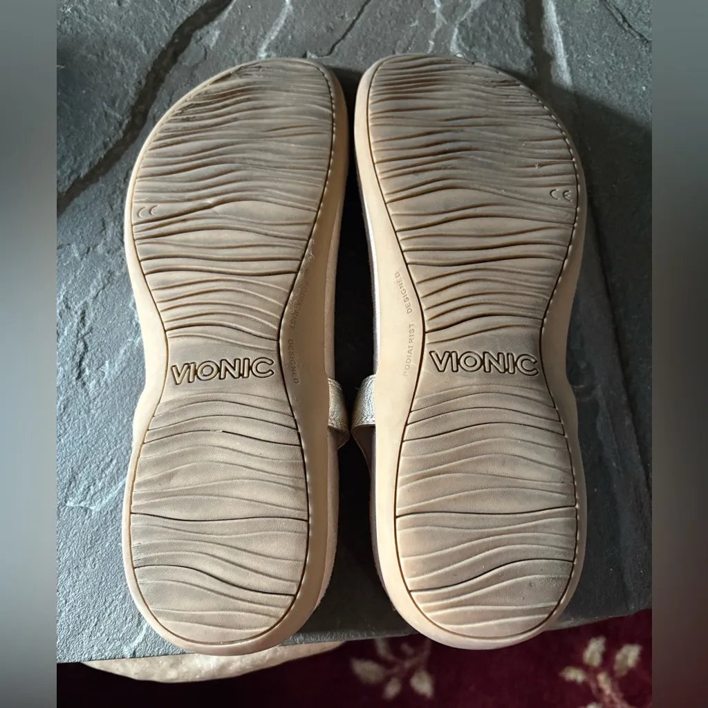 Vionic Gold Leather Brea Toe Post Slingback Sandals Size 9.5‎ EUC Only Tried On - Image 6
