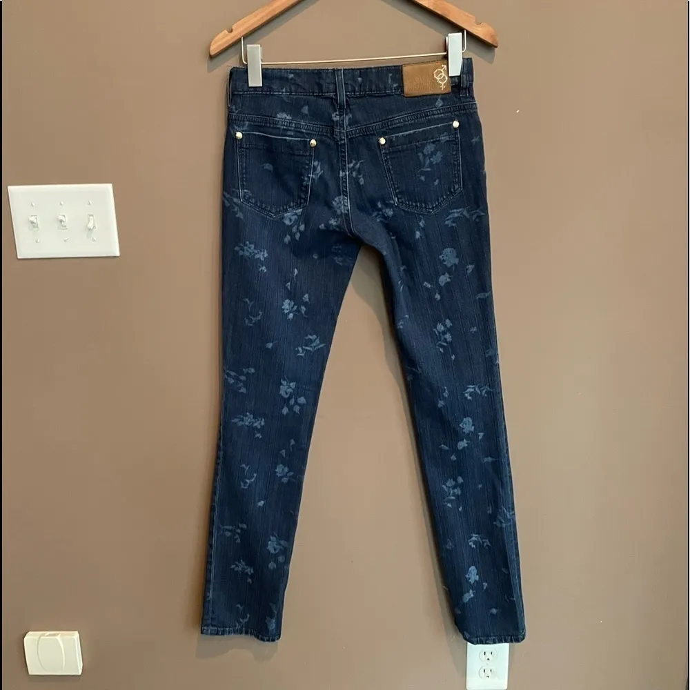 Love Moschino Collection Two Toned Floral Print Skinny Jeans in Blue Size‎ 27 - Image 2