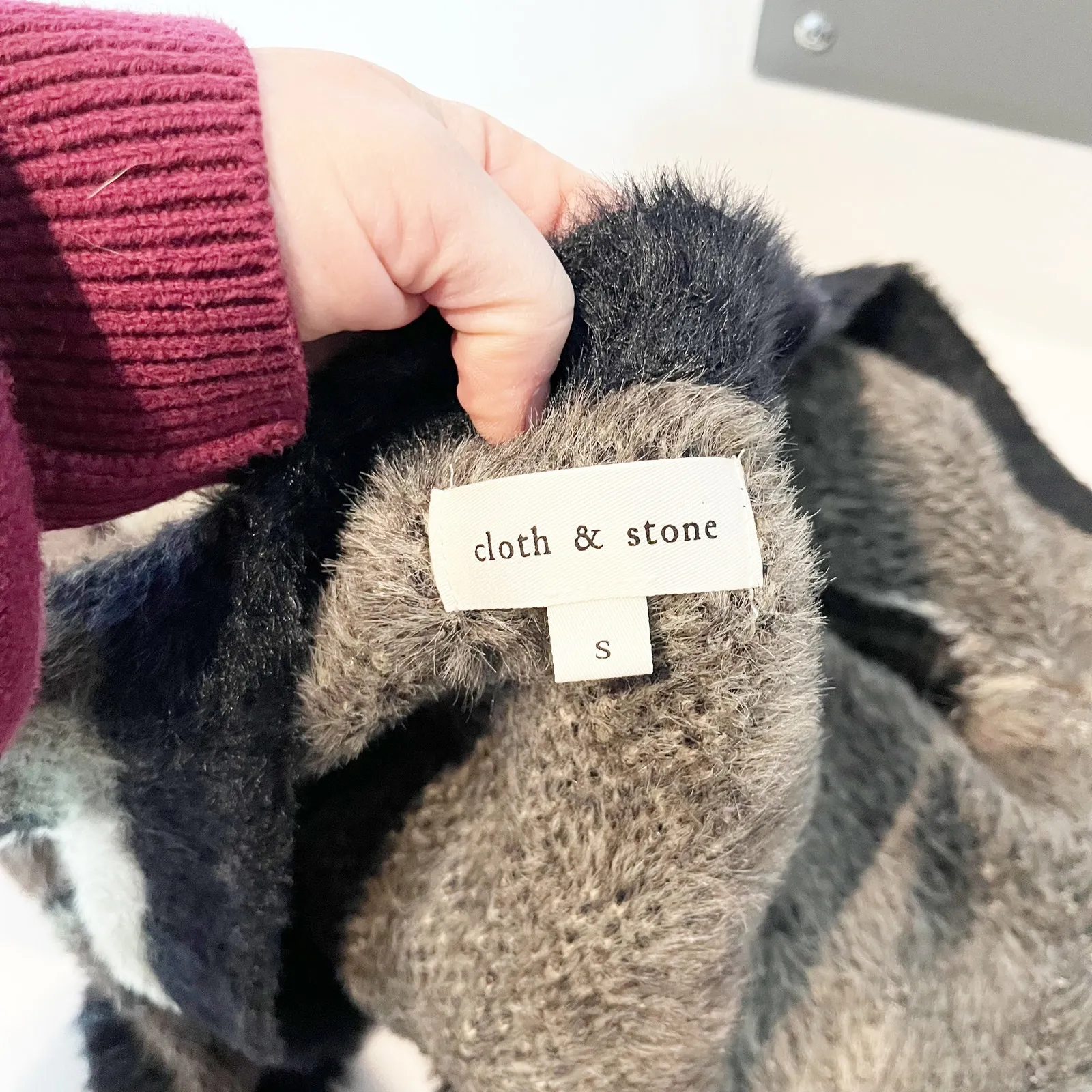 Cloth & Stone Camo Button Up Fuzzy Knit Cardigan Sweater Green Black Small - Image 2