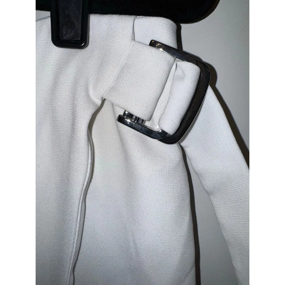 Forever 21 White Belted Silver Buckle Preppy Crepe Mini Skirt Size Large - Image 2