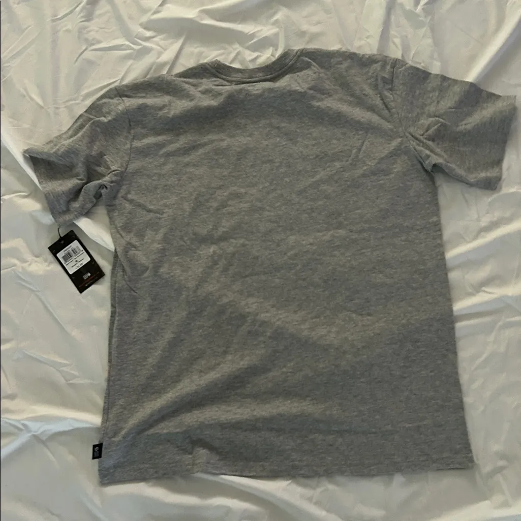 Mountain Hardwear- W Desert Check™ Boxy Short Sleeve, Heather Grey, Medium, NWT - Image 5