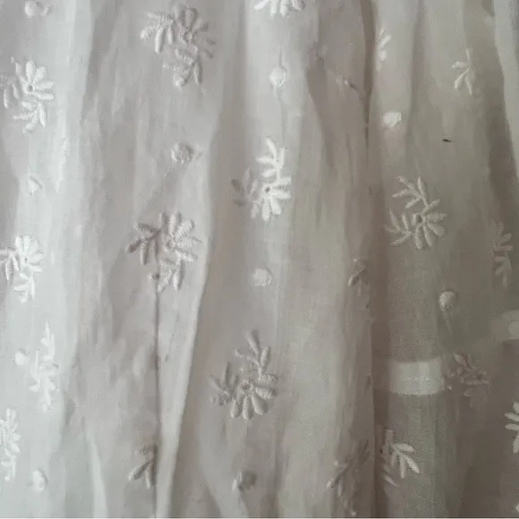 CAbi 5943 Midsummer White Floral Eyelet Embroidered Dress Topper Coverup SIZE‎ 8 - Image 10
