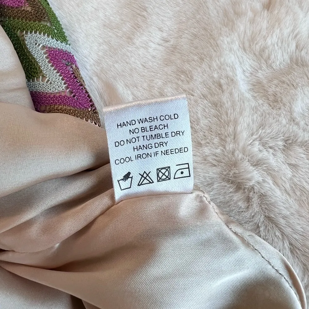 Lovers + Friends Woodstock Shorts size Large - Image 6