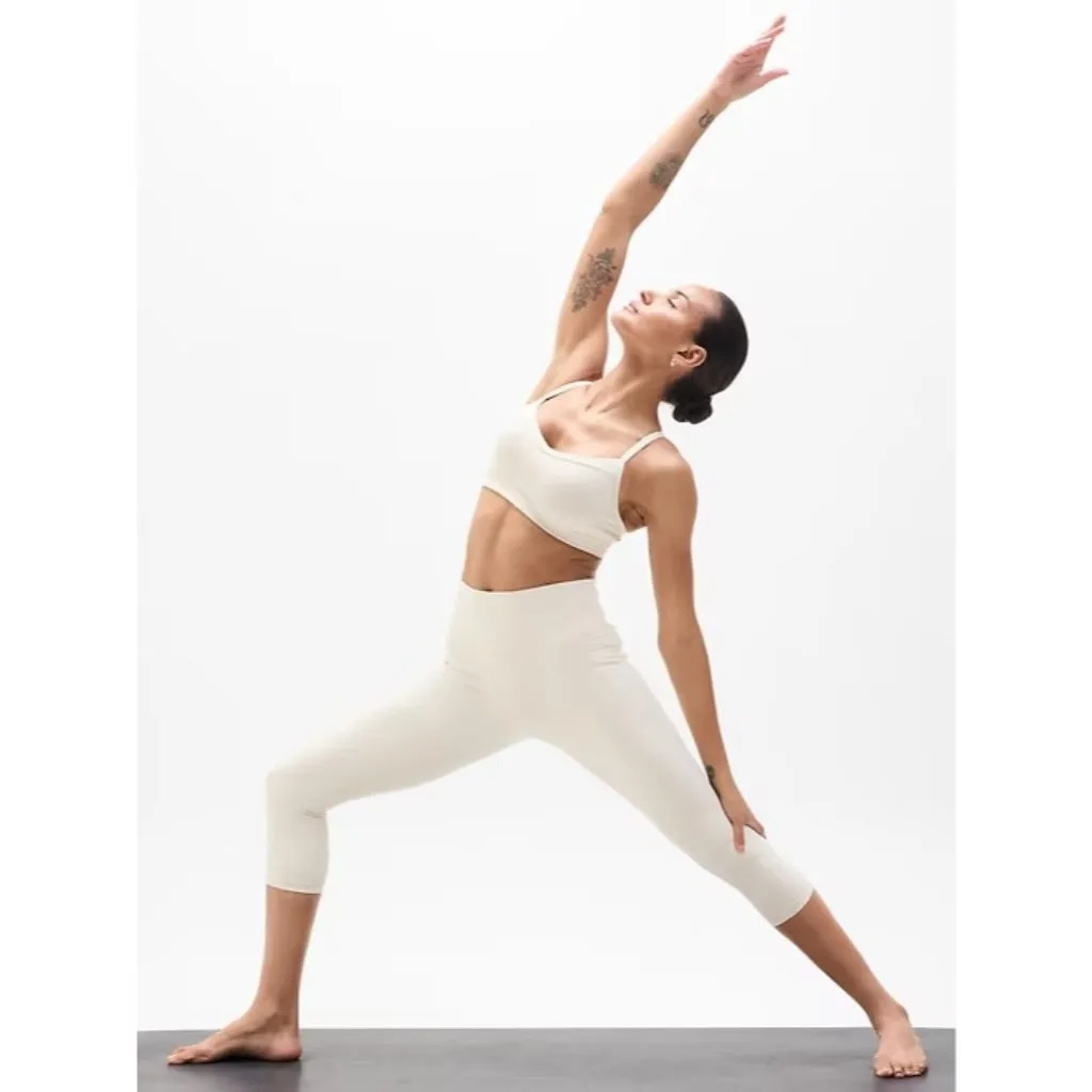 Athleta M Salutation Stash High Rise Capri Legging Medium Regular Bone White - Image 2