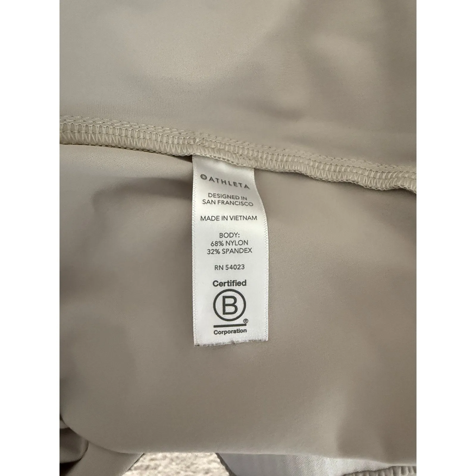 Women's Athleta Gray Beige Hi-Low Cosmic Skirt Travel Skirt Elastic Waist L - Image 4