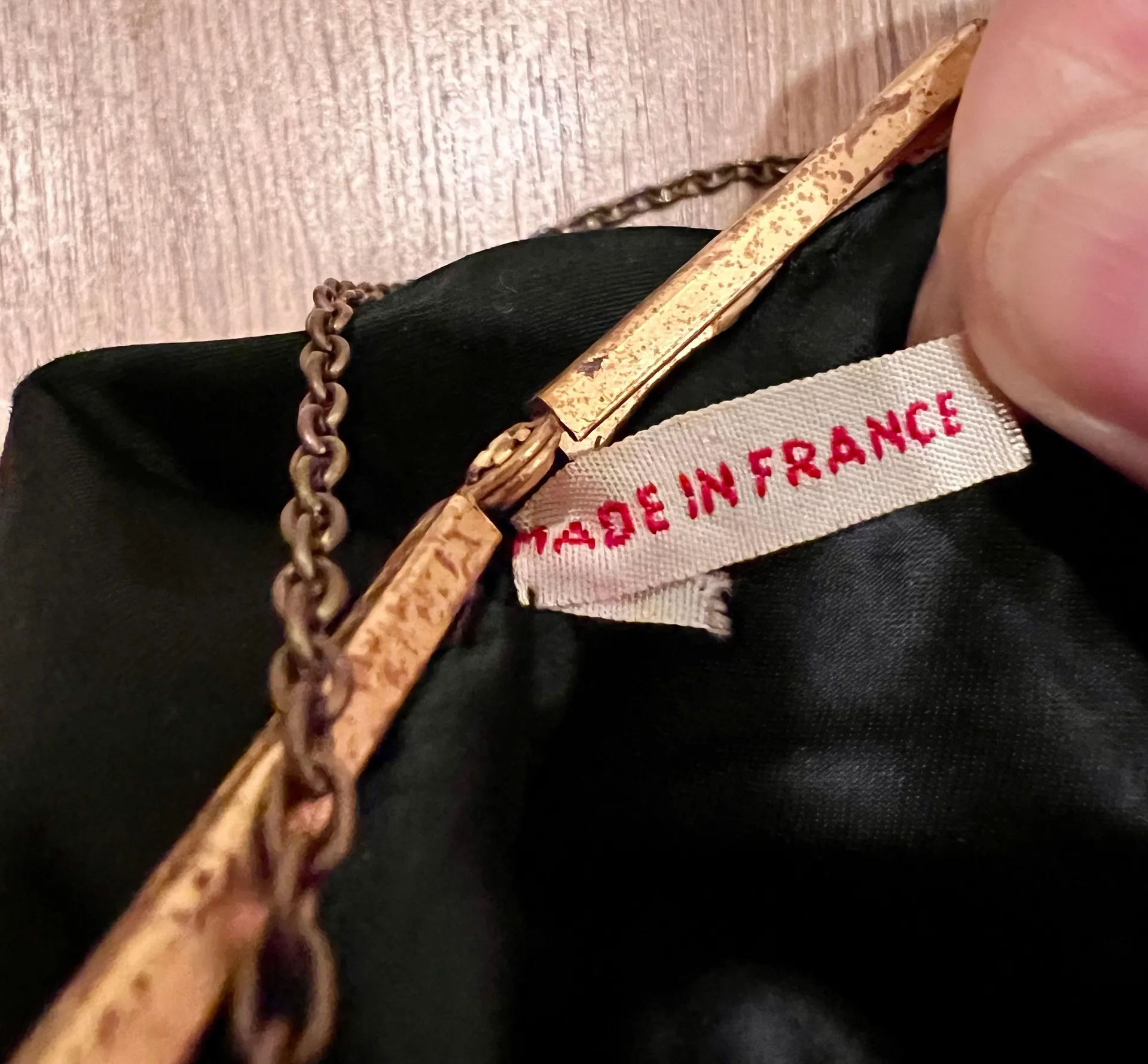 French Black Silk Embroidered with Pearl Buckle Evening Handbag Purse Vintage - Image 6