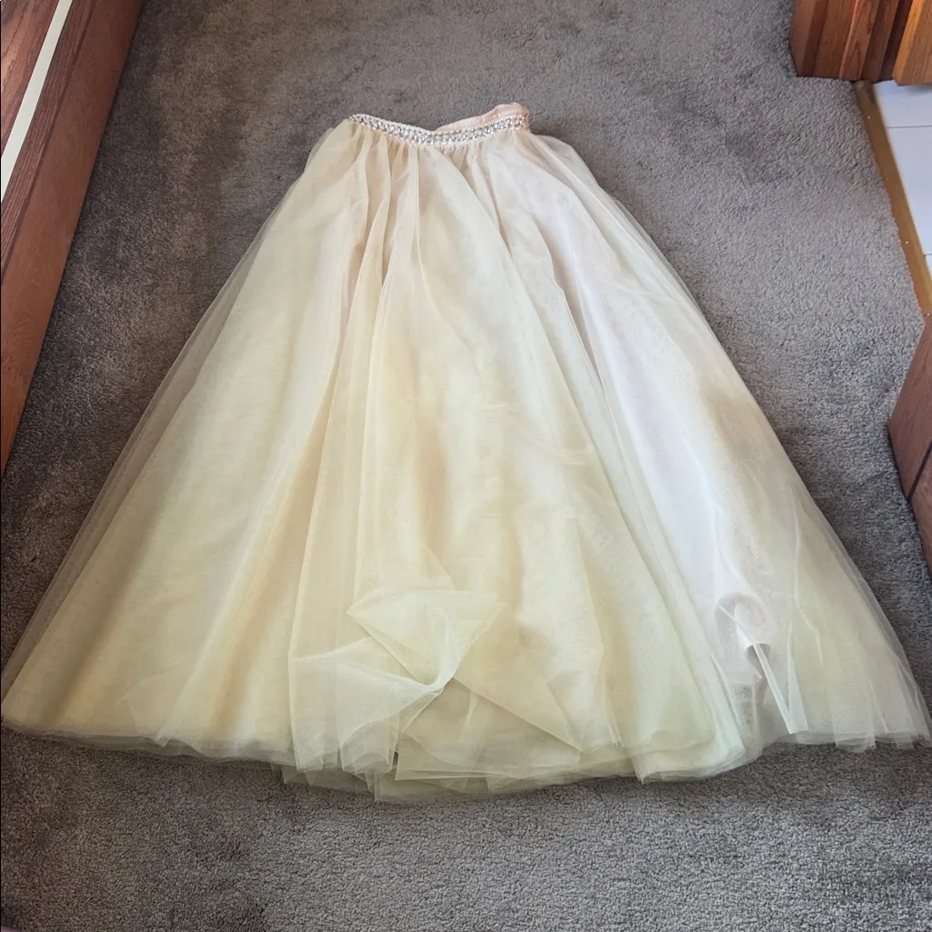 Ivory Two Piece Prom Set Size M - Image 4