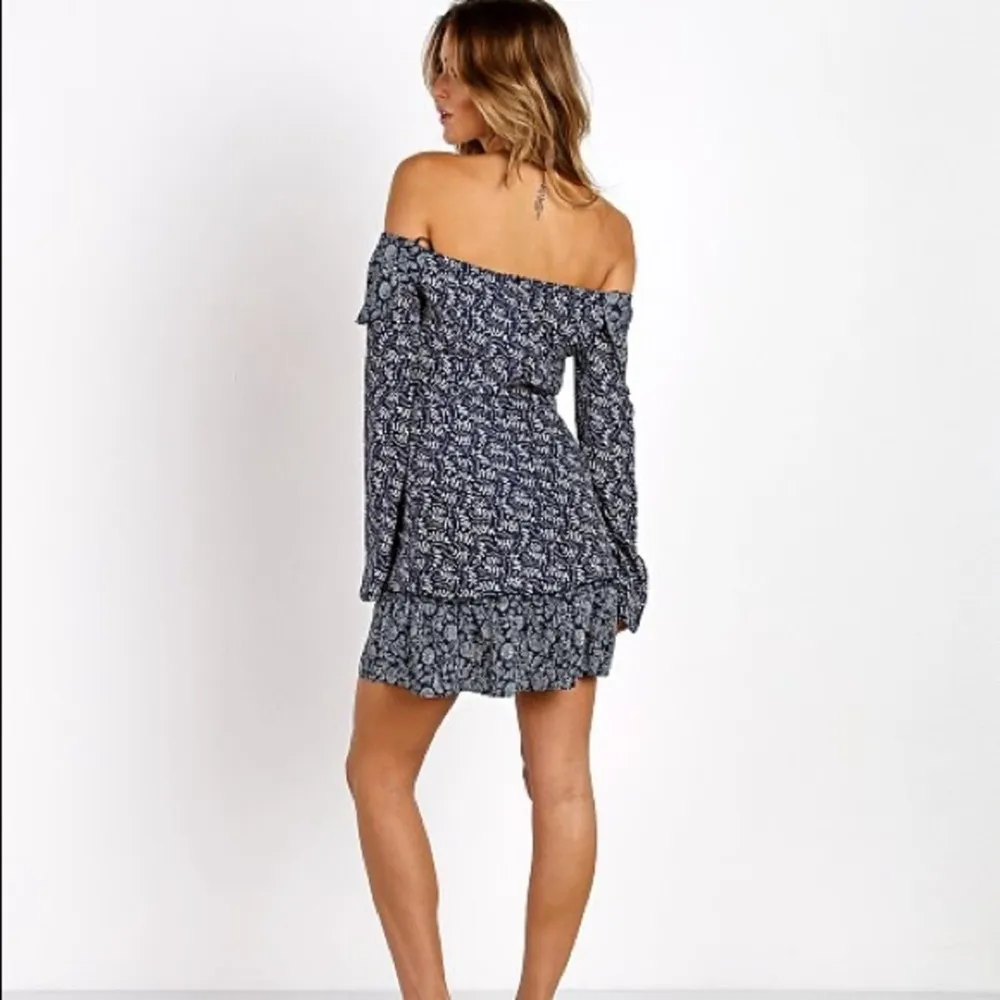 Stone Cold Fox Elsa Floral Off The Shoulder Mini Dress Navy Fern Size 0 - Image 15