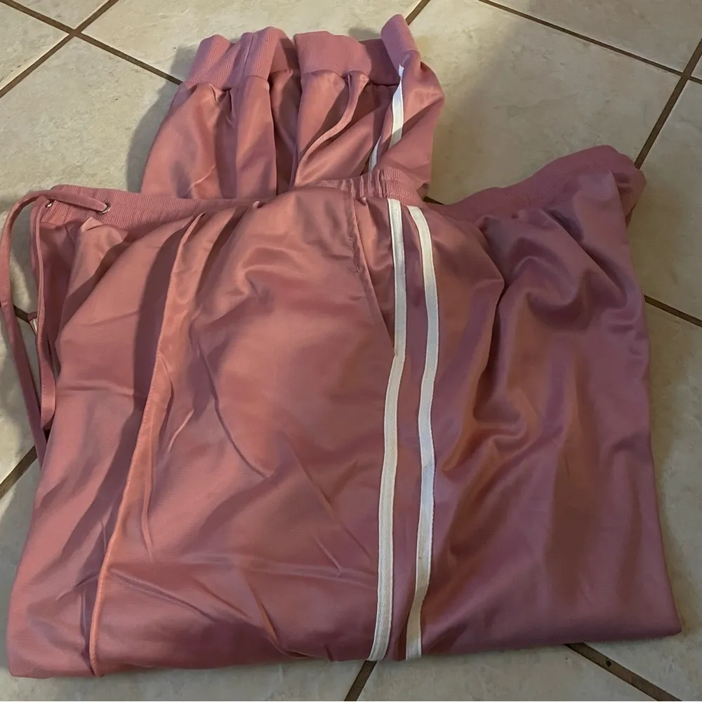 Ashley Stewart  Sport - Image 3