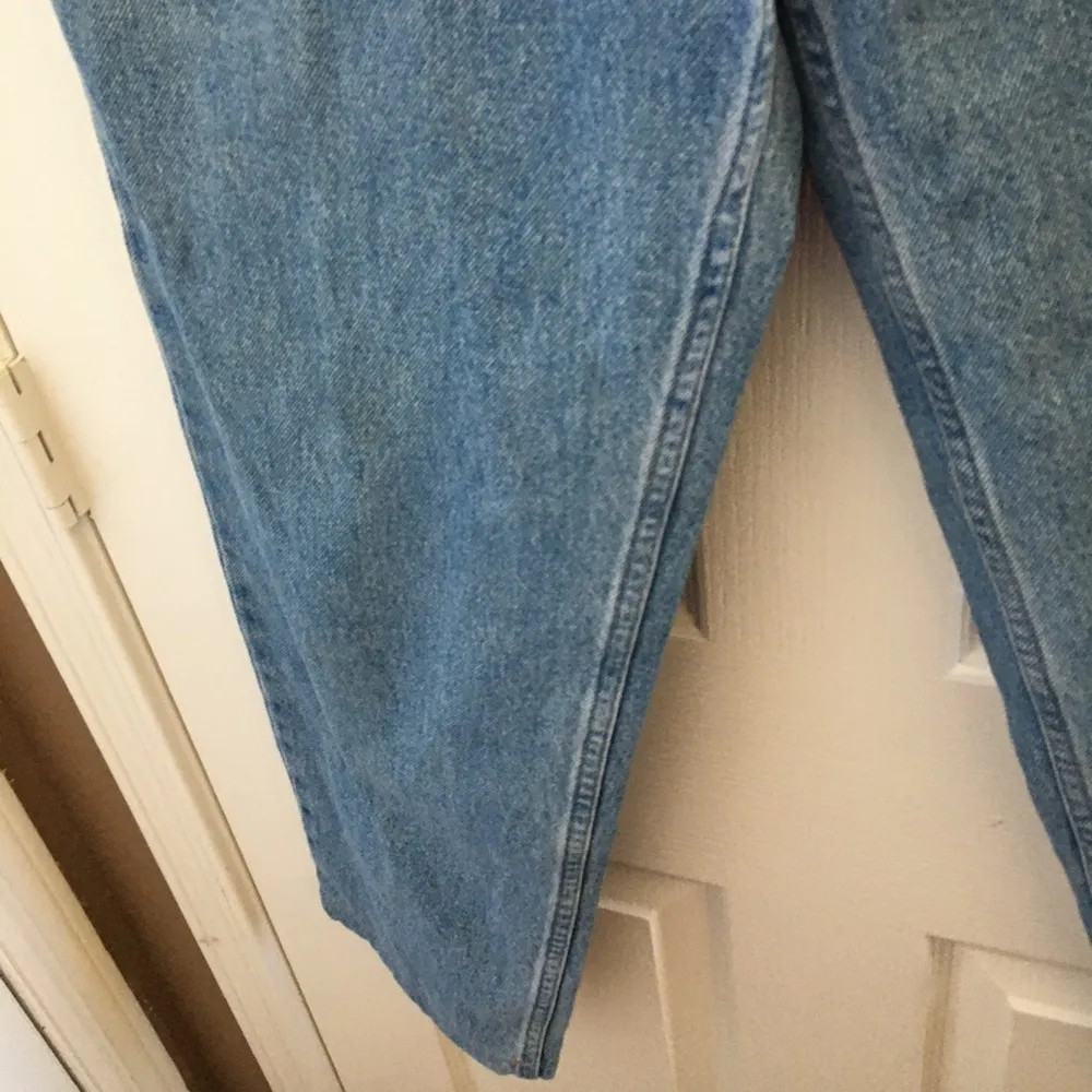 Eddie Bauer FINAL MARKDOWN Ladies  Jeans 14 p - Image 2