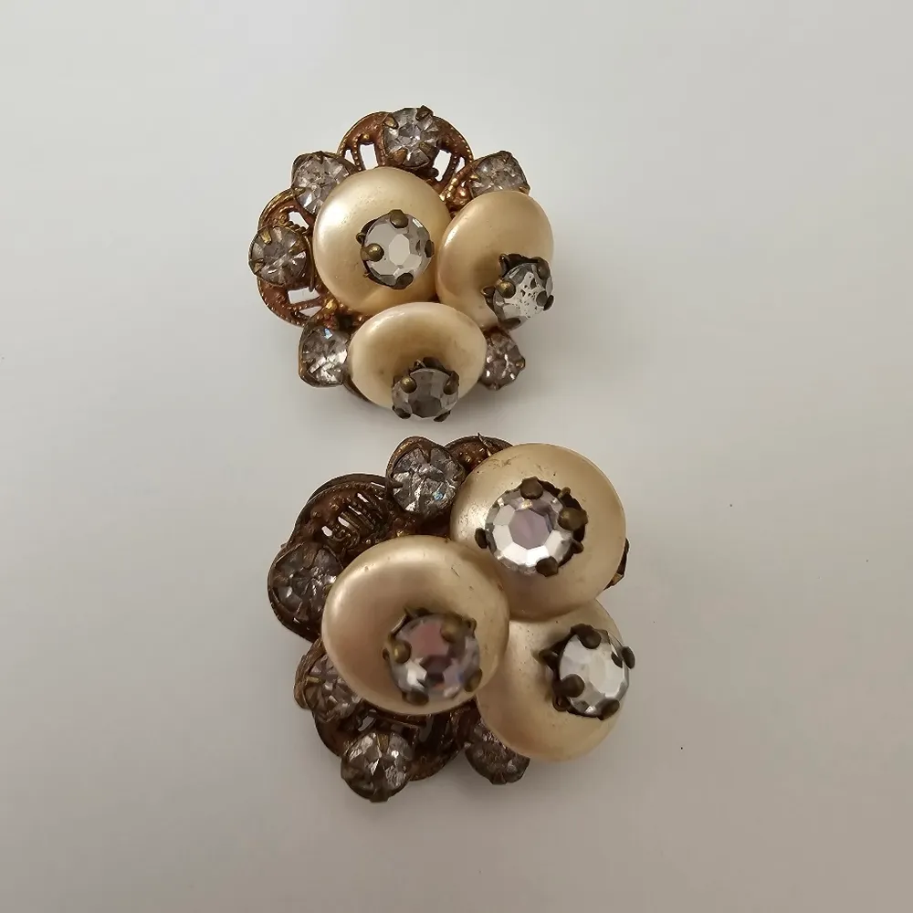 Robert Brass Tone Faux Champagne Pearl Rhinestone Vintage Statement Earrings - Image 2