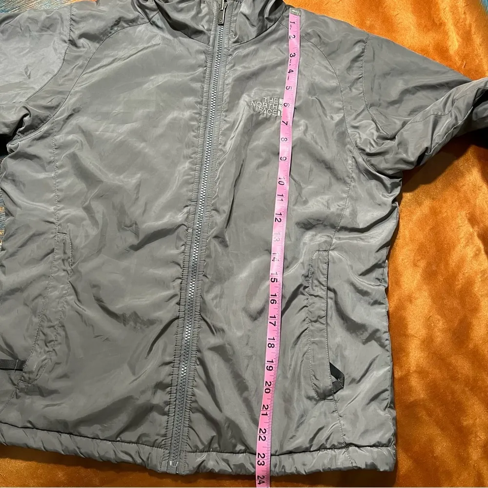 The North Face Insulated Jacket gray silver small - Image 6