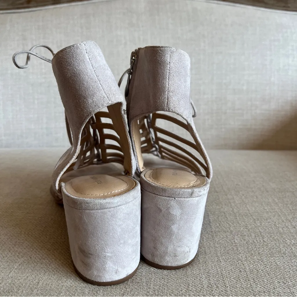 Pour La Victoire Size 9.5‎ Amabelle Kid Suede Block Heel Dress Sandal Color Mist - Image 4